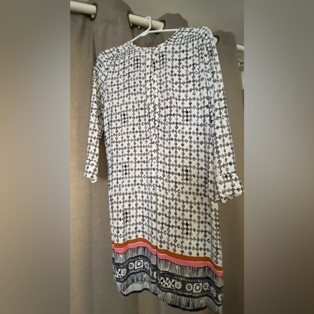 LOFT White Shift Dress with Navy Geometric Print